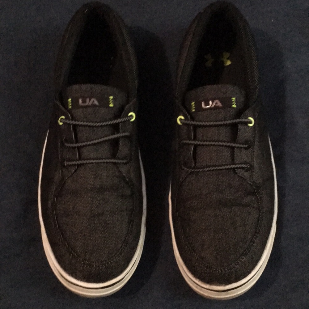 Size 8 Under Armour dress shoes